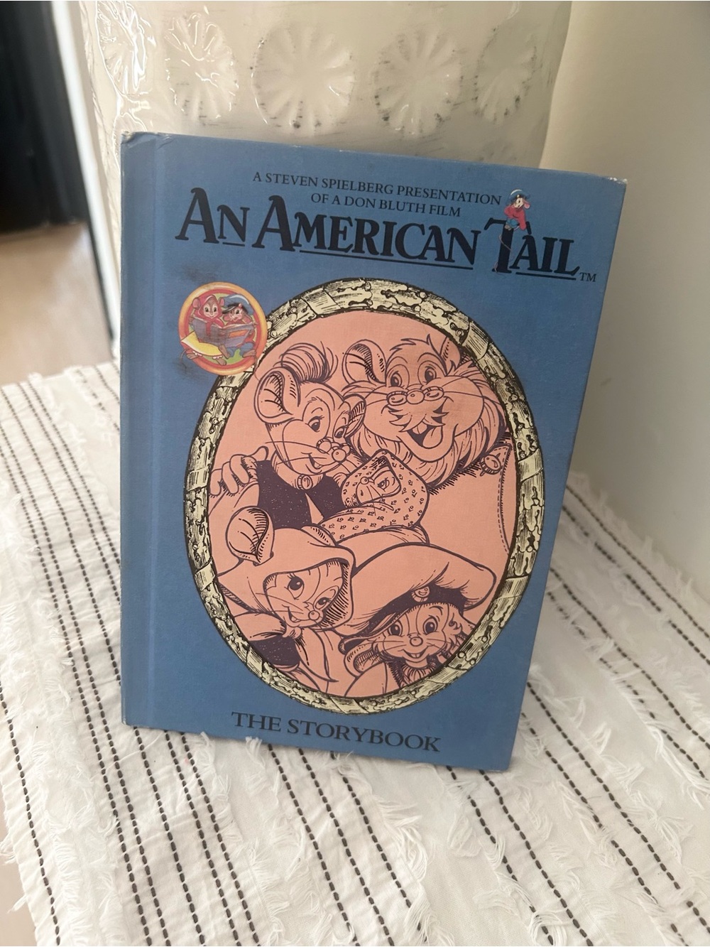 Vintage 1986 An American Tail Storybook Weekly Reader Hardcover Book
